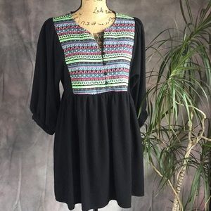 Umgee Black Boho Tunic With Embroidery Sz M